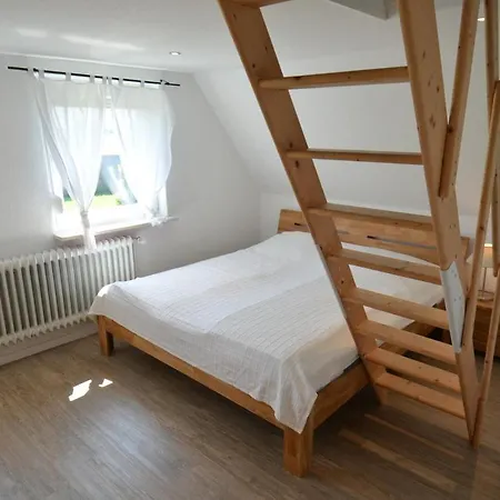 Deichgraf Haushaelfte *