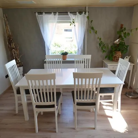 Deichgraf Haushaelfte Holiday home *