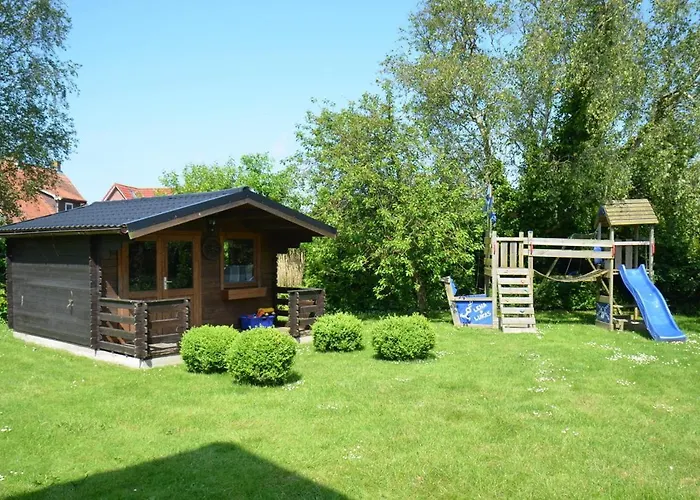 Deichgraf Haushaelfte Friedrichskoog